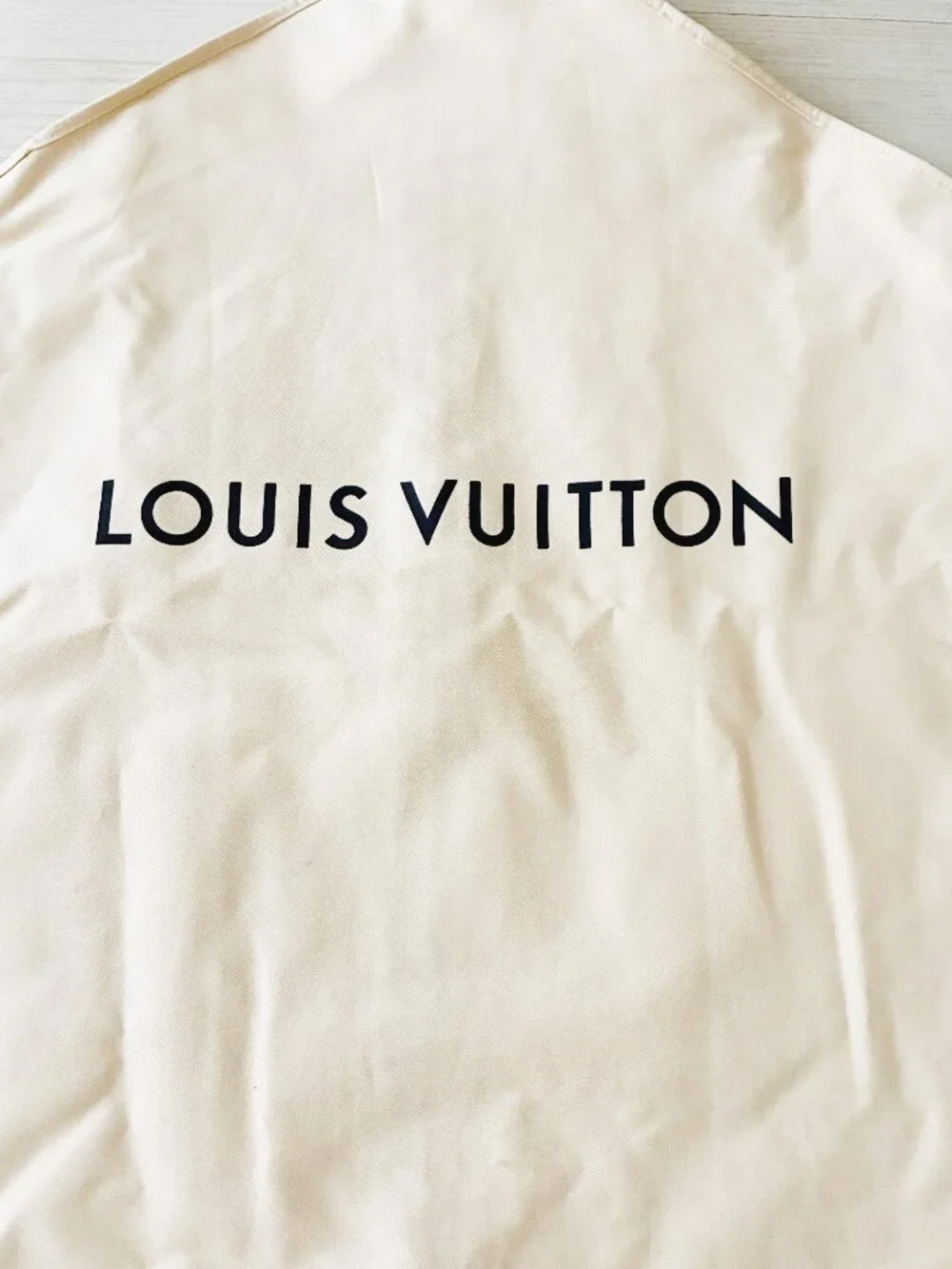 Authentic Louis Vuitton Cream Gusseted Garment Bag Cover 47.5”x23” Very Clean